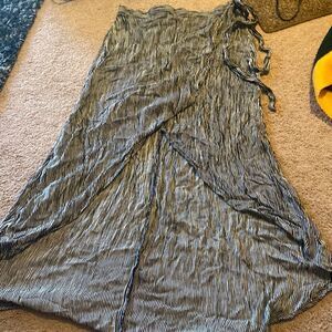 Joe B high‎ low large skirt